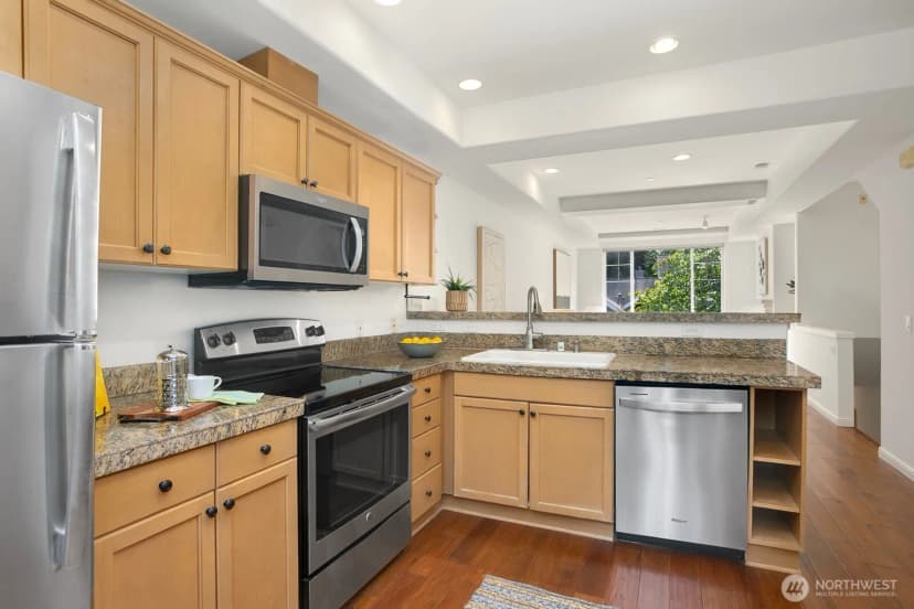 Property photo for 4132 248th Court Se, Sammamish photo 15