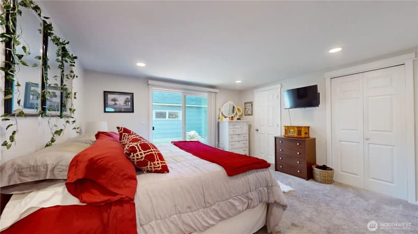 Property photo for 521 E Magnolia Avenue, Burlington photo 10