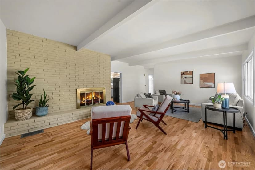 Property photo for 21239 14th Avenue S, Des Moines photo 3