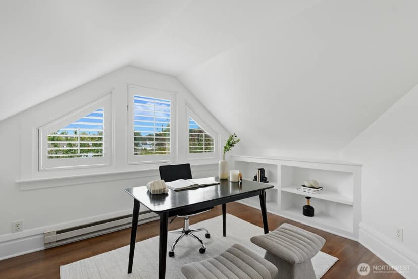 Property photo for 403 18th Avenue E, Seattle photo 17
