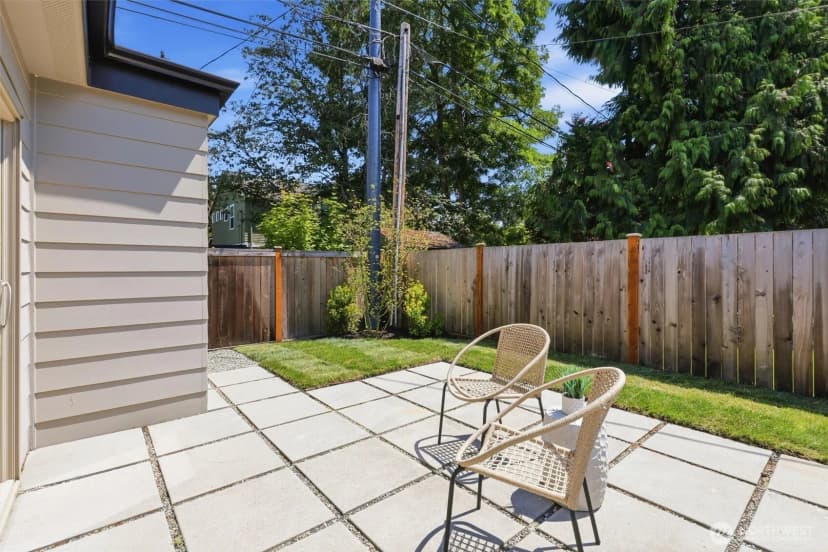 Property photo for 2109 Ne 83rd Street, Seattle photo 17
