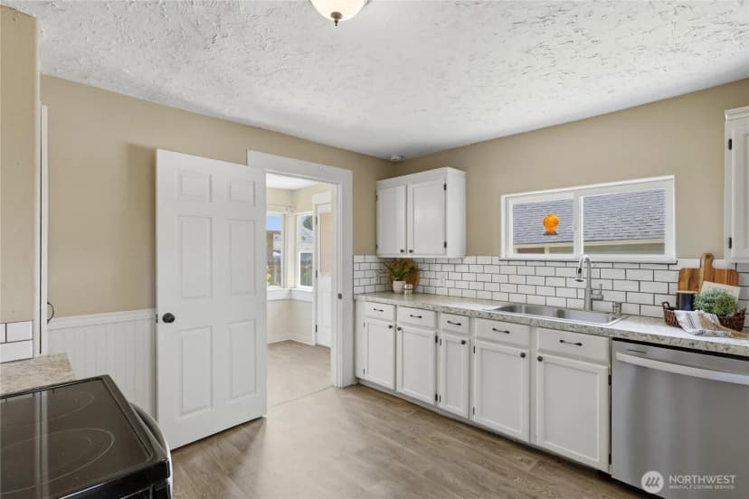 Property photo for 337 Loves Avenue, Woodland photo 18