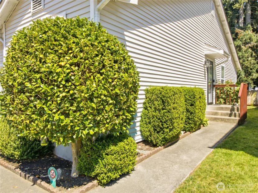 Property photo for 6924 Jericho Lane Sw, Olympia photo 4