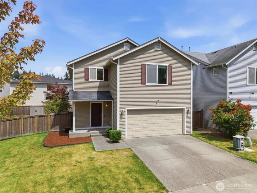 Property photo for 8419 79th Street Ne, Marysville photo 2