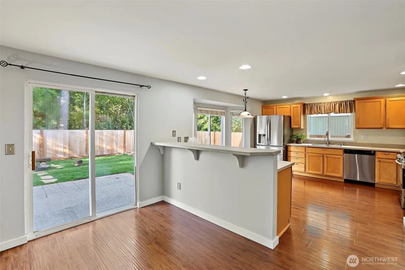 Property photo for 23929 Se 249th Street, Maple Valley photo 11