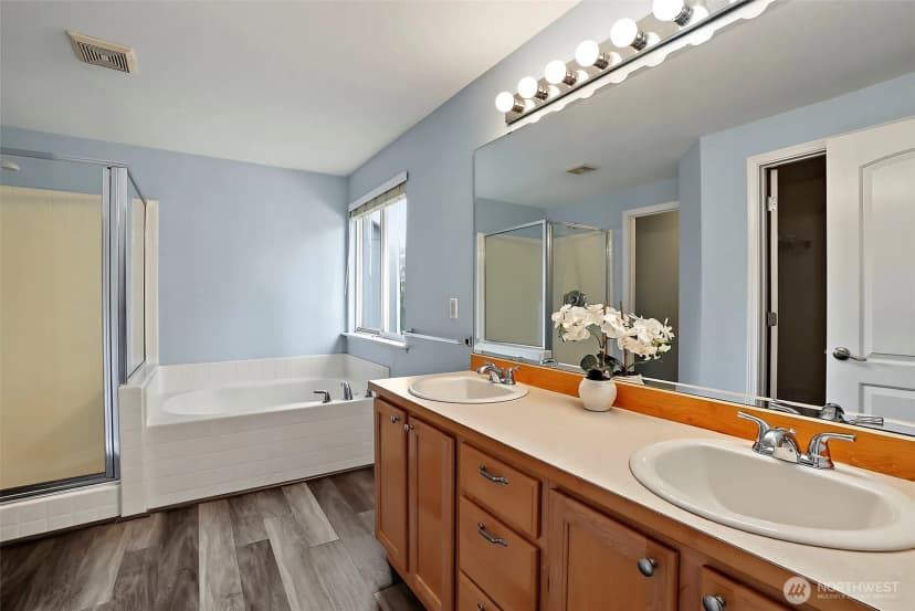Property photo for 23929 Se 249th Street, Maple Valley photo 25