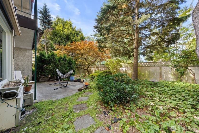 Property photo for 11515 Greenwood Avenue N #h, Seattle photo 32