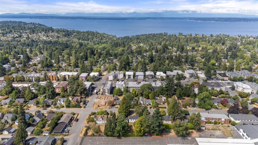 Property photo for 11515 Greenwood Avenue N #h, Seattle photo 36