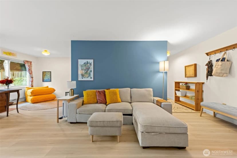 Property photo for 11515 Greenwood Avenue N #h, Seattle photo 17