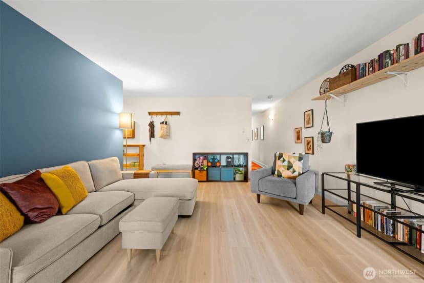 Property photo for 11515 Greenwood Avenue N #h, Seattle photo 15