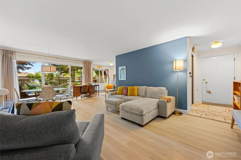 Property photo for 11515 Greenwood Avenue N #h, Seattle photo 13