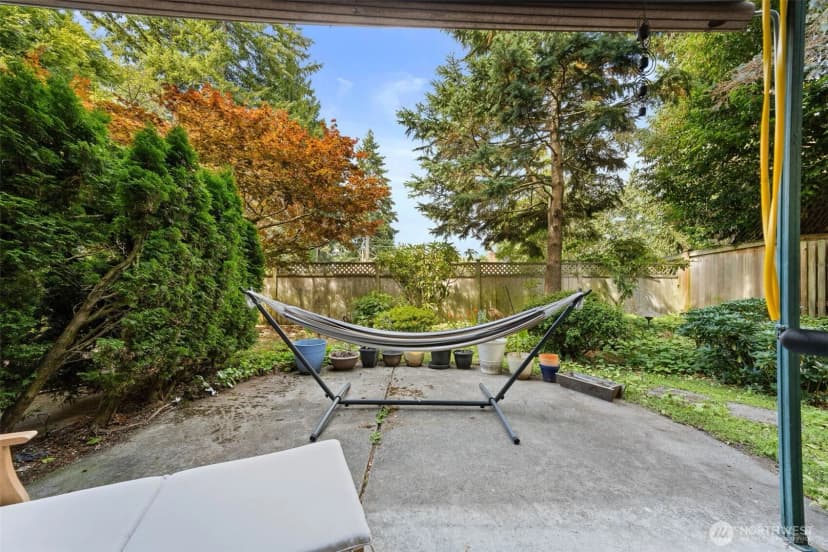 Property photo for 11515 Greenwood Avenue N #h, Seattle photo 31