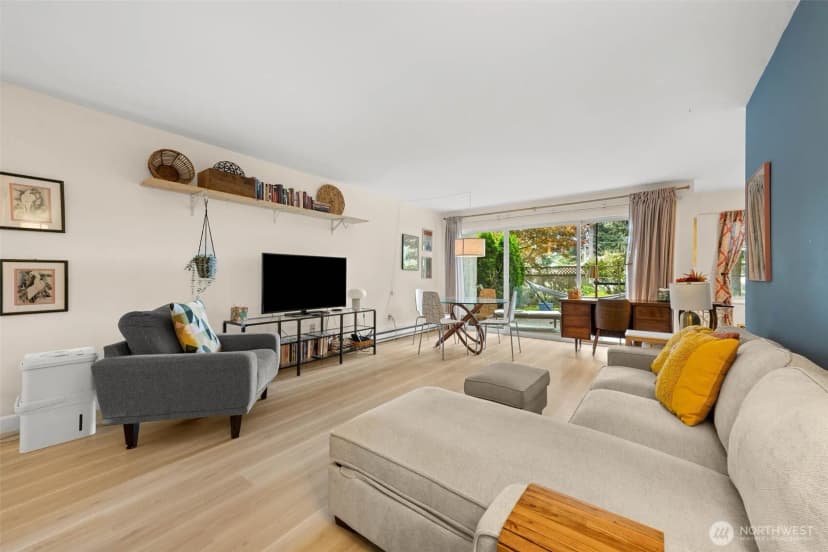 Property photo for 11515 Greenwood Avenue N #h, Seattle photo 14