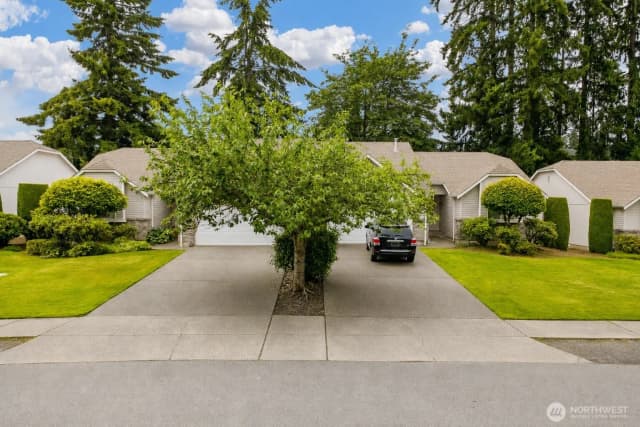 Property photo for 12702 -12704 119th Street Ct E, Puyallup photo 4