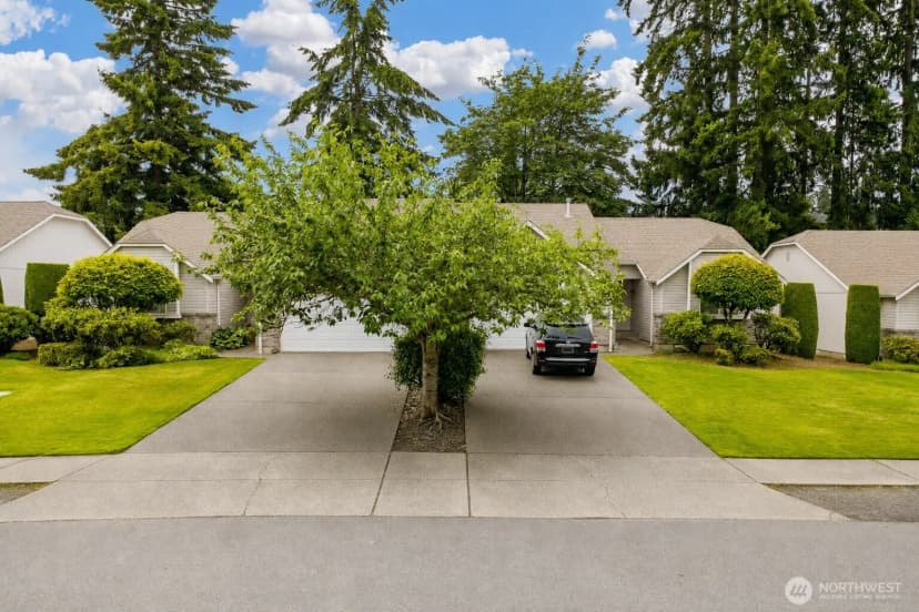Property photo for 12702 -12704 119th Street Ct E, Puyallup photo 4