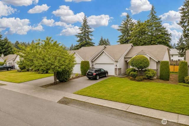 Property photo for 12702 -12704 119th Street Ct E, Puyallup photo 3