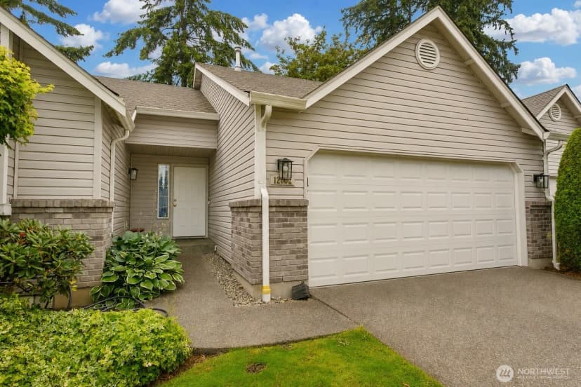 Property photo for 12702 -12704 119th Street Ct E, Puyallup photo 6