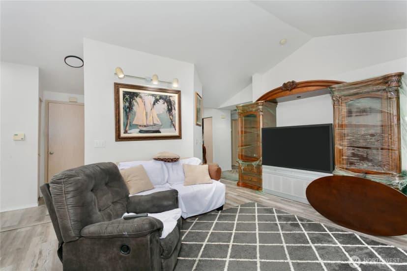 Property photo for 12702 -12704 119th Street Ct E, Puyallup photo 7