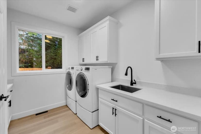 Property photo for 21119 Se 5th St, Sammamish photo 20