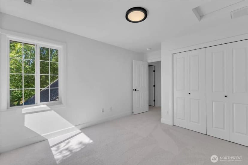 Property photo for 21119 Se 5th St, Sammamish photo 23
