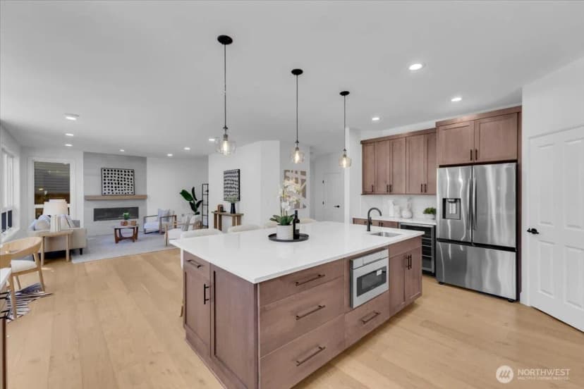 Property photo for 21119 Se 5th St, Sammamish photo 11
