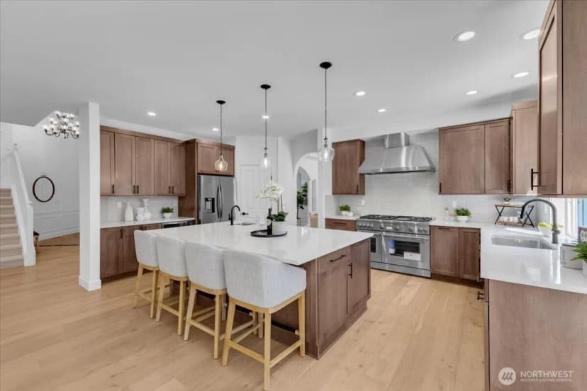 Property photo for 21119 Se 5th St, Sammamish photo 12