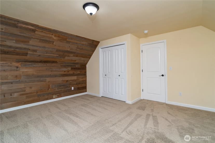 Property photo for 402 Troy Drive Se, Centralia photo 29