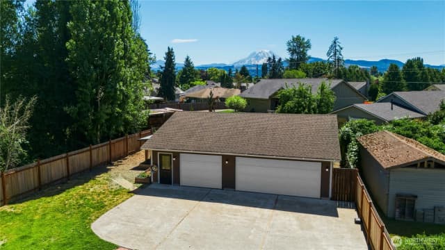 Property photo for 506 Calistoga Street W, Orting photo 4