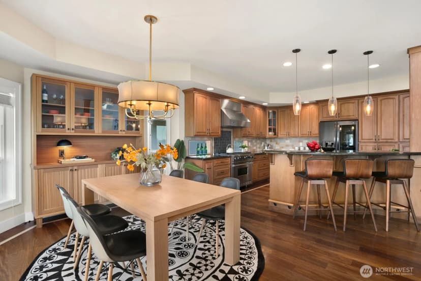 Property photo for 3021 70th Avenue Se, Mercer Island photo 12