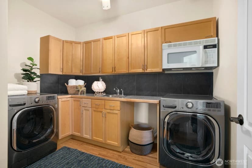Property photo for 3021 70th Avenue Se, Mercer Island photo 27