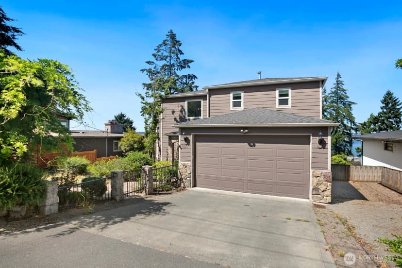 Property photo for 3021 70th Avenue Se, Mercer Island