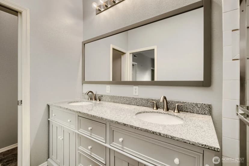 Property photo for 4635 Morris Avenue S #i, Renton photo 18