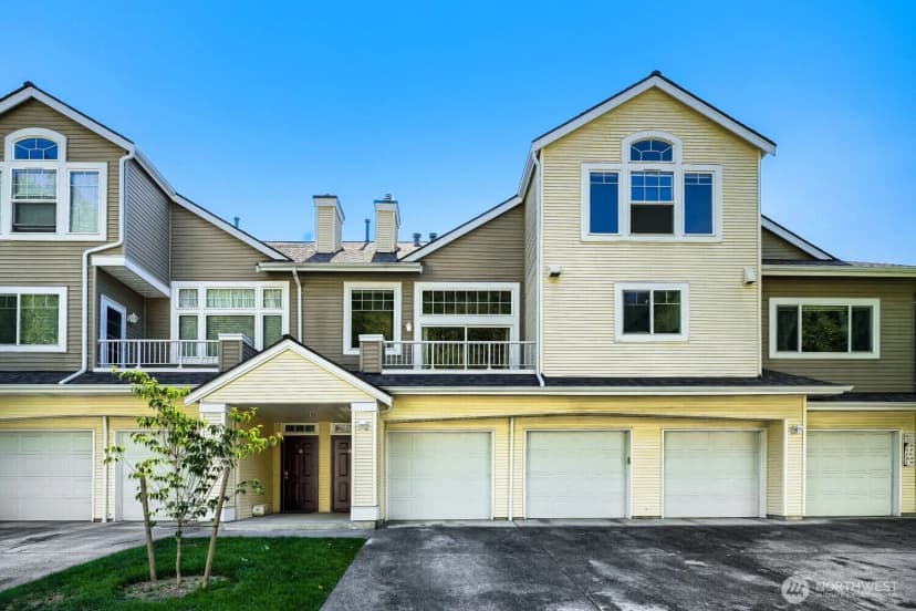 Property photo for 4635 Morris Avenue S #i, Renton photo 2
