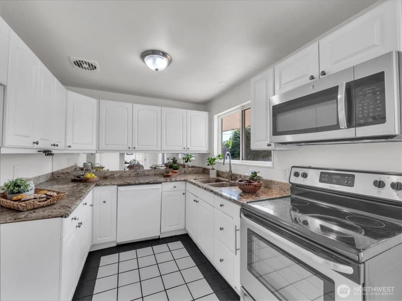 Property photo for 4815 S 184th Street, Sea Tac photo 7