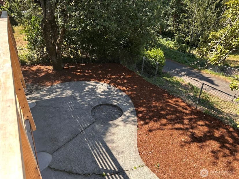 Property photo for 3219 Halverson Avenue, Bremerton photo 26