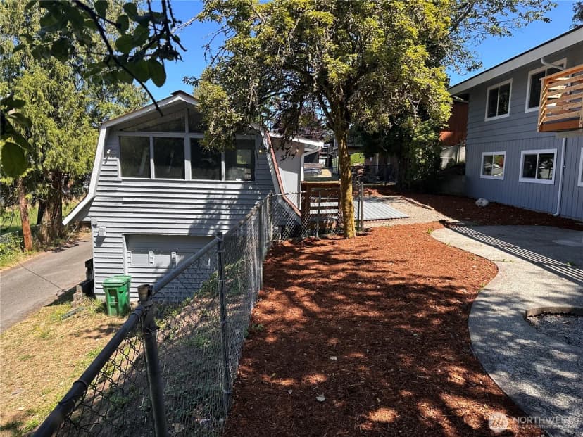 Property photo for 3219 Halverson Avenue, Bremerton photo 30