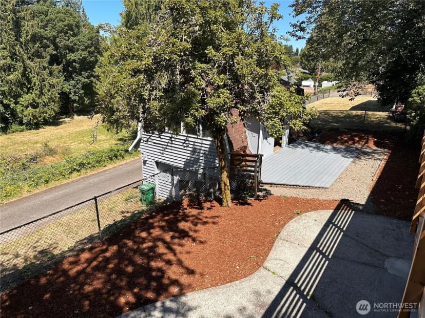 Property photo for 3219 Halverson Avenue, Bremerton photo 28