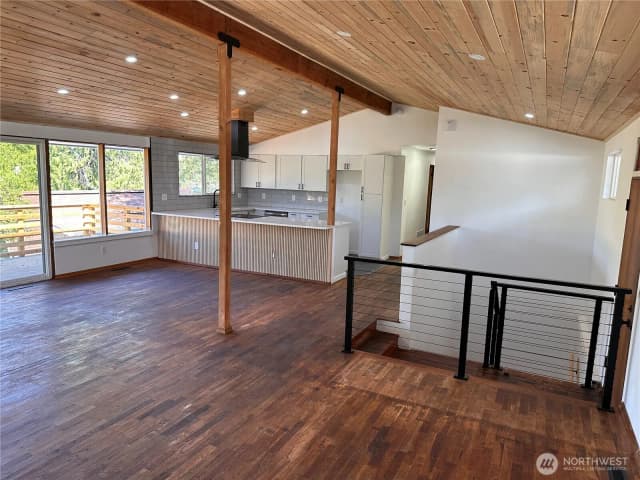 Property photo for 3219 Halverson Avenue, Bremerton photo 4