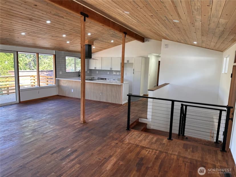 Property photo for 3219 Halverson Avenue, Bremerton photo 4