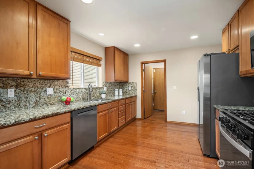 Property photo for 2016 250th Place Se, Sammamish photo 16