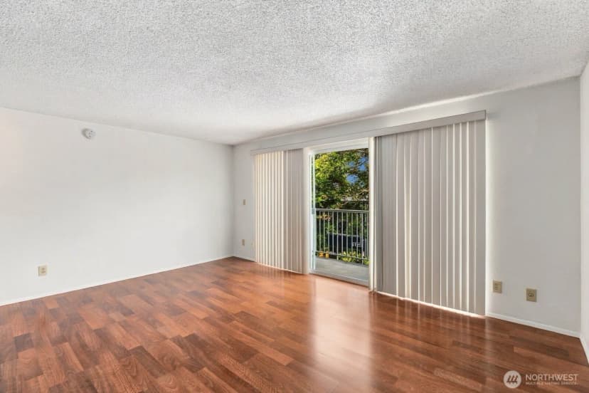 Property photo for 762 Hayes Street #23, Seattle photo 4