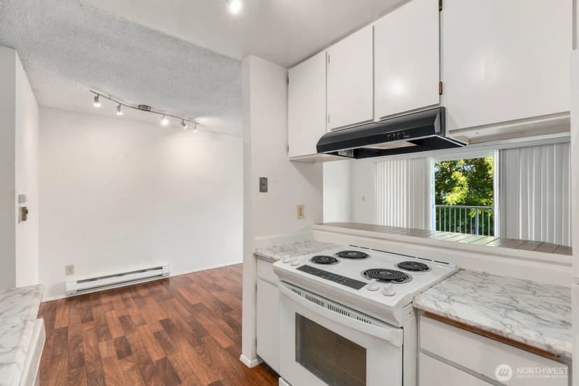 Property photo for 762 Hayes Street #23, Seattle photo 12