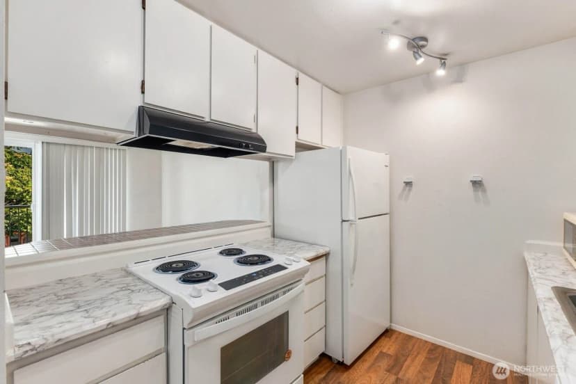 Property photo for 762 Hayes Street #23, Seattle photo 9