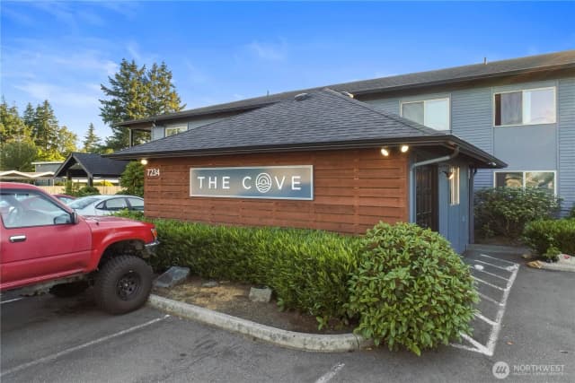 Property photo for 7234 47th Avenue Ne, Marysville photo 3