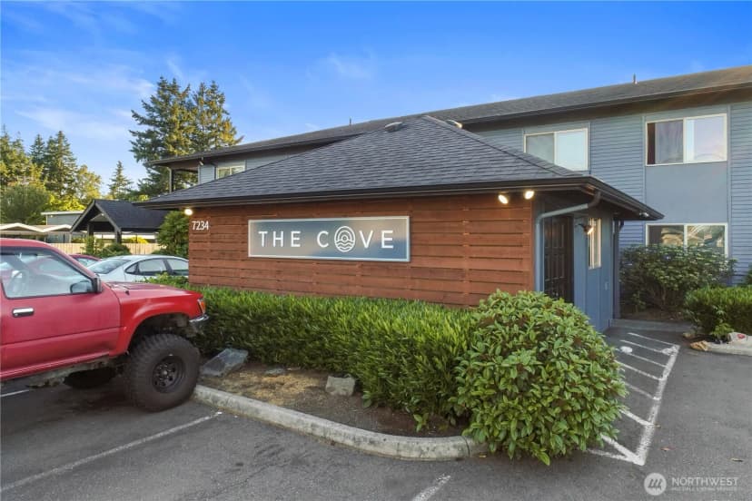 Property photo for 7234 47th Avenue Ne, Marysville photo 3