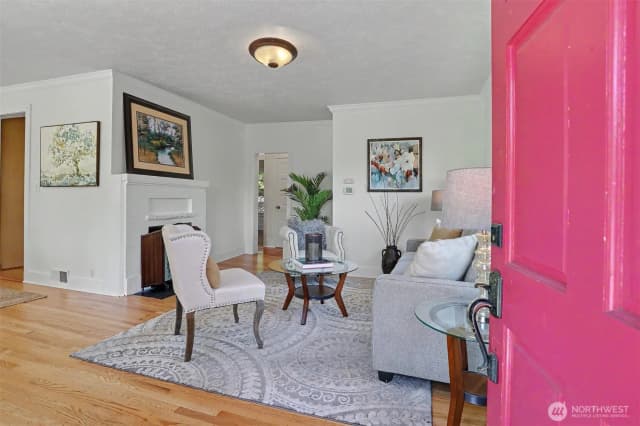 Property photo for 322 N 81st Street, Seattle photo 4