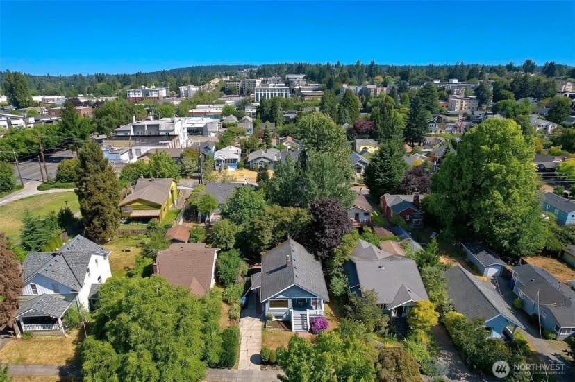 Property photo for 322 N 81st Street, Seattle photo 36