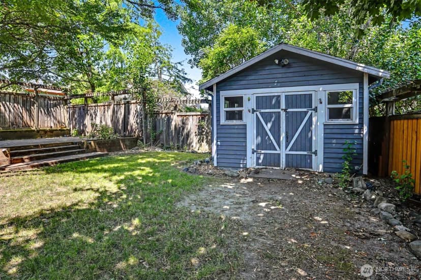 Property photo for 322 N 81st Street, Seattle photo 30