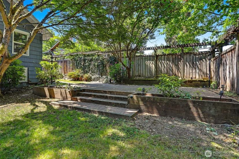 Property photo for 322 N 81st Street, Seattle photo 35