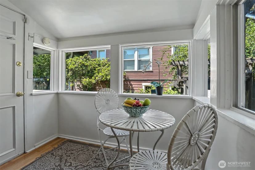 Property photo for 322 N 81st Street, Seattle photo 15
